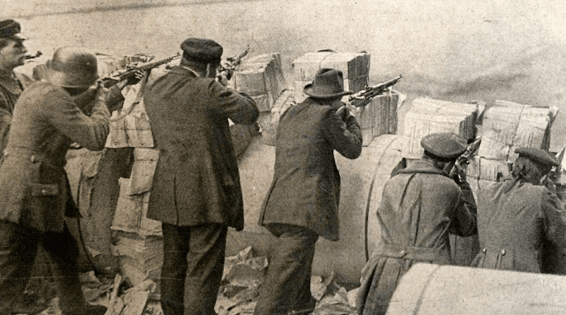 Barricade during 1918 German revolution. Photo Credit: Verlag J. J. Weber in Leipzig - Illustrirte Zeitung, Wikipedia Commons