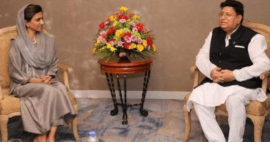 Pakistan's State Minister of Foreign Affairs Hina Rabbani Khar meeting with Bangladesh Foreign Minister A. K. Abdul Momen in Colombo February 2023. Photo Credit: Pakistan High Commission
