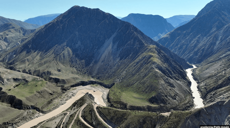 The site of the proposed Kambar-Ata-1 dam and hydropower plant on the Naryn River in Kyrgyzstan. Photo Credit president.kg, RFE/RL