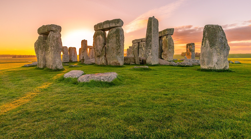 Sunrise Stonehenge Ancient Sky Monument Landscape