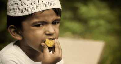 Kid Boy Muslim Eat Eating Ramadan Islamic Islam