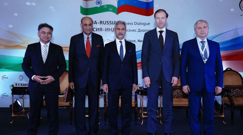 Russian Deputy Prime Minister Denis Manturov (4th from Left), who is also the trade minister, discussed a free trade agreement with Indian Indian Foreign Minister S. Jaishankar (3rd from left). [Twitter]
