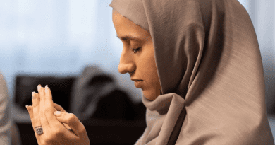 muslim islam woman pray