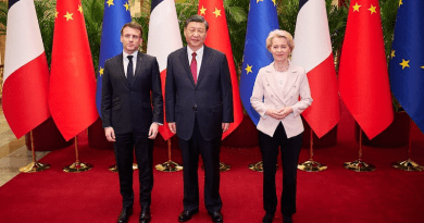 France's President Emmanuel Macron with China's President Xi Jinping, and European Commission President Ursula von der Leyen in Beijing, China, Apr. 6, 2023. Photo Credit: European Commission