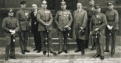 Hitler with his co-conspirators in the Beer Hall Putsch trial 1 April 1924. Photo Credit: Heinrich Hoffmann, German Federal Archive, Wikipedia Commons