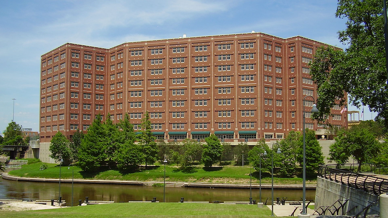 701 Jail of the Harris County Sheriff's Office, Houston, Texas. Photo Credit: WhisperToMe, Wikipedia Commons