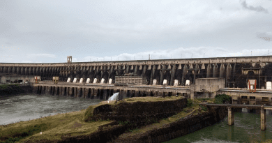 Itaipú hydroelectric dam located between Paraguay and Brazil. Photo: Florian Bausch, Flickr (CC BY-SA 2.0)