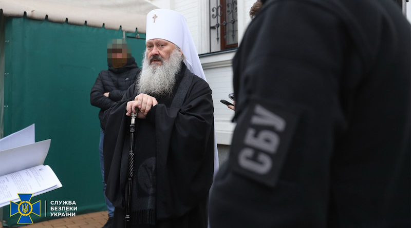 Security Service of Ukraine (SBU) serving a notice of suspicion to Metropolitan Pavlo of the Ukrainian Orthodox Church (UOC) Photo Credit: Press Service of the State Security Service of Ukraine