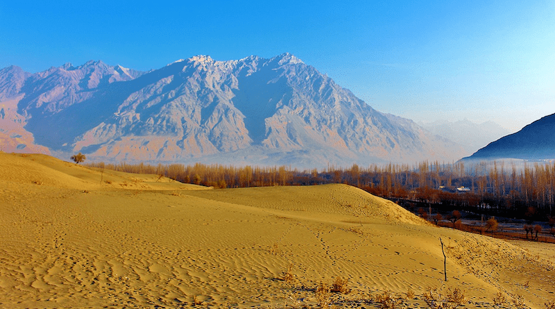 katpana desert pakistan mountains