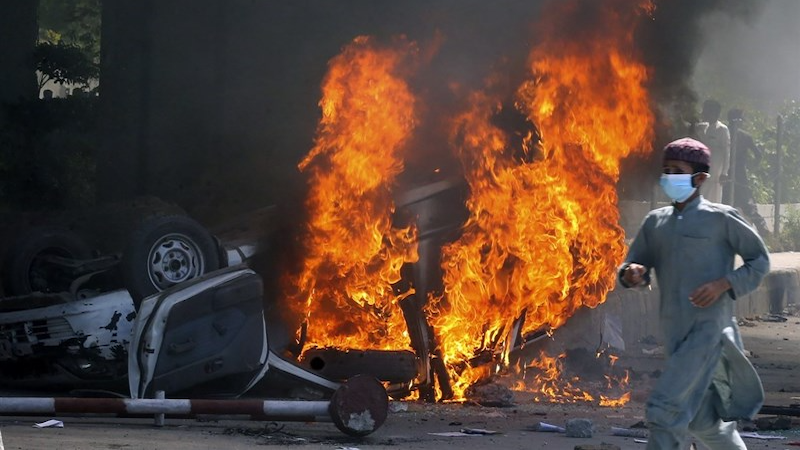 Violent protest in Pakistan. Photo Credit: Tasnim News Agency