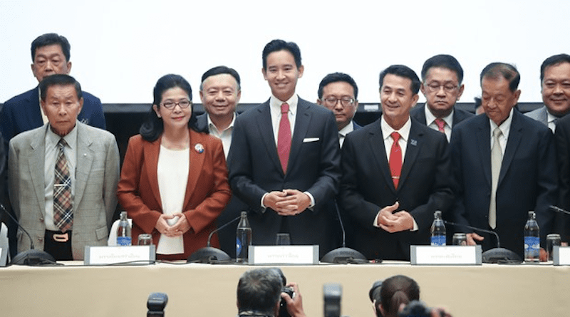 Move Forward Party leader Pita Limjaroenrat (center) flanked by leaders of his eight-party coalition, meets with journalists in Bangkok, May 18, 2023. Photo Credit: Nava Sangthong/BenarNews