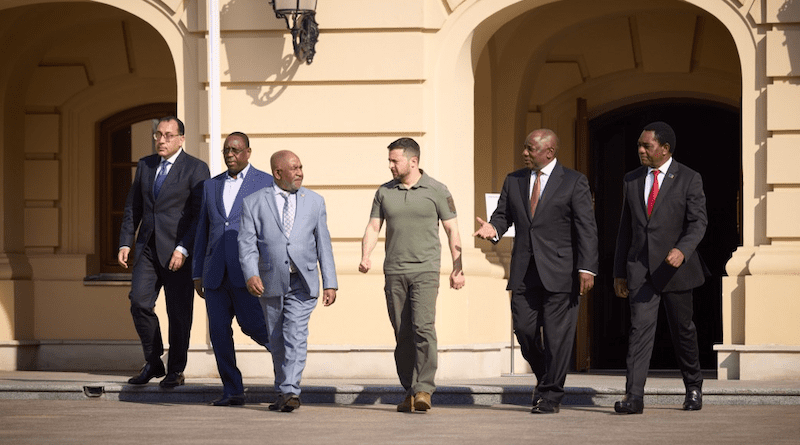 Ukraine's President Volodymyr Zelenskyy with African Delegation including South African President Cyril Ramaphosa. Photo Credit: Ukraine Presidential Press Service