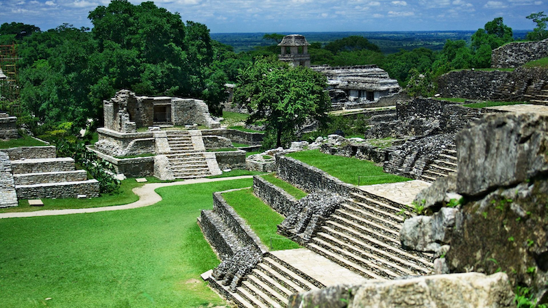 Overview of the central plaza of the Maya city of Palenque (Chiapas, Mexico), an example of Classic period Mesoamerican architecture. Photo Credit: Jan Harenburg, Wikipedia Commons