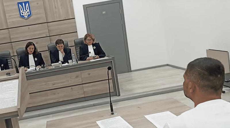 Andrii Vyshnevetsky (right), Supreme Court hearing, 22 May 2023 Photo Credit: Yurii Sheliazhenko