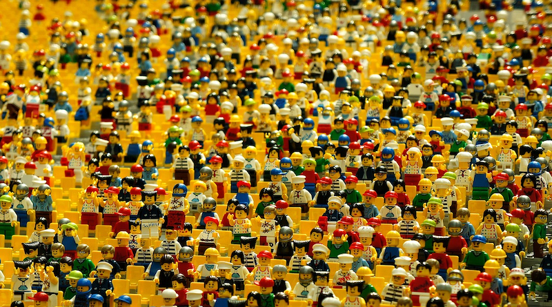 plastic people legos