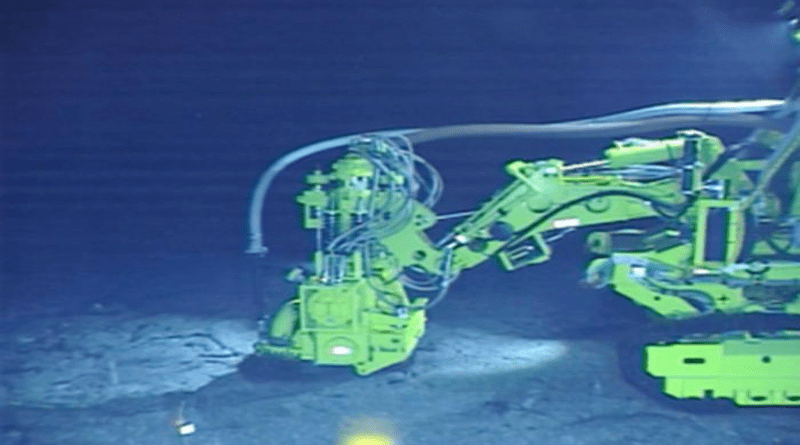 Photo of mining apparatus operating on the seafloor CREDIT Travis Washburn