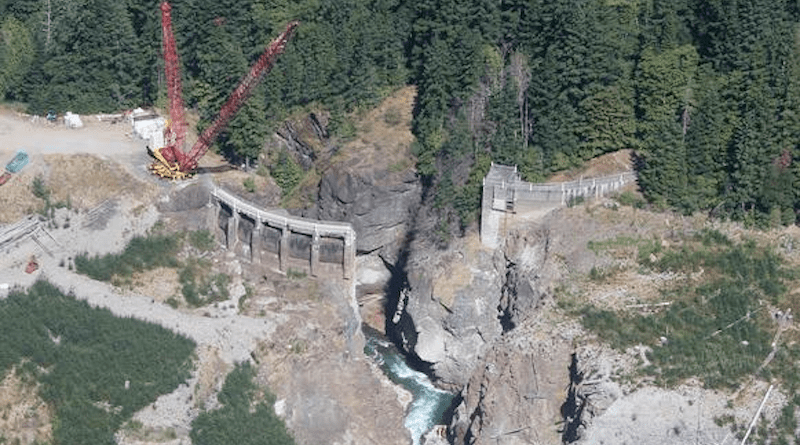 Glines Canyon dam removal on Sept. 3, 2014. CREDIT: Jeff Duda, USGS