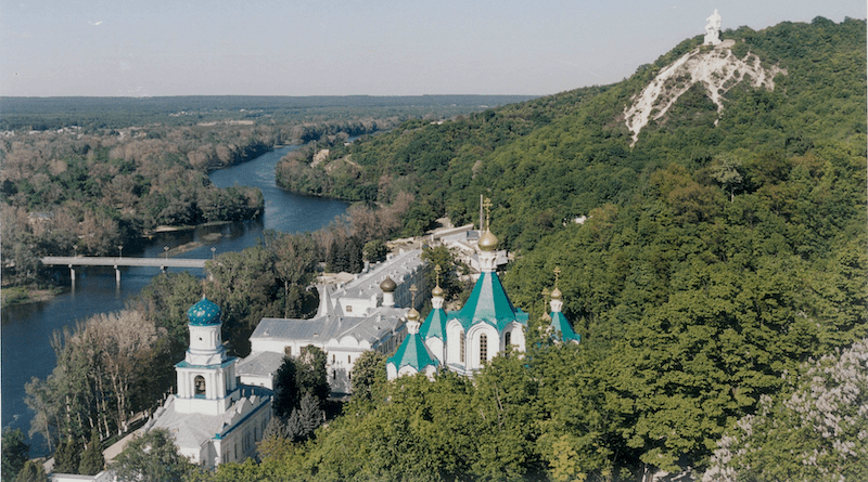 The Svyatohirsk Lavra, or Holy Mountains Lavra of the Holy Dormition Monastery in Donetsk Oblast, eastern Ukraine. Photo Credit: Vizu, Wikipedia Commons