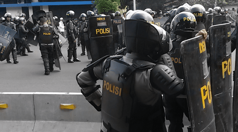 Members of Indonesia's Mobile Brigade Corps (BRIMOB). Photo Credit: AWG97, Wikipedia Commons
