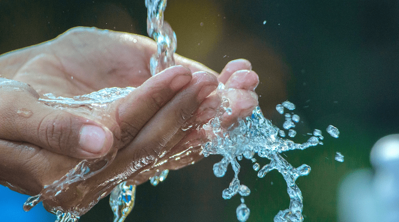 hands water hot