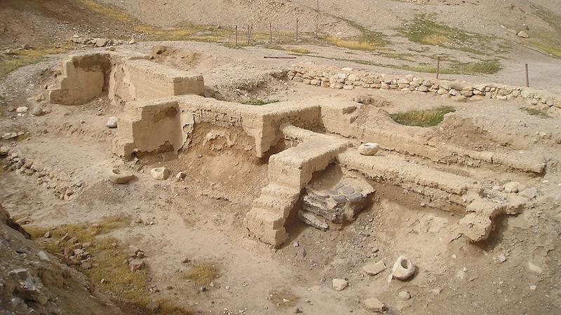 Dwelling foundations unearthed at Tell es-Sultan in Jericho. Photo Credit: A. Sobkowski, Wikipedia Commons