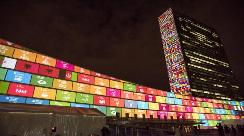 Ahead of the United Nations Sustainable Development Summit from 25-27 September, and to mark the 70th anniversary of the United Nations, a 10-minute film introducing the Sustainable Development Goals is projected onto the UN Headquarters in New York. CREDIT UN Photo/Cia Pak 22 September 2015 United Nations, New York Photo # 643590