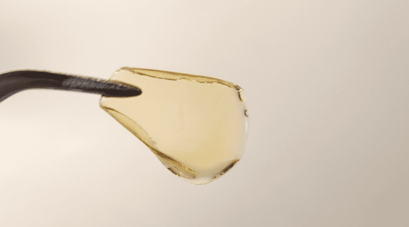 The heart of a fuel cell is a semipermeable membrane that allows protons to pass through but not electrons. The researchers say it takes 100g of chicken feathers to make 1 square metre of membrane, which is 80 microns thin – the diameter of a human hair.