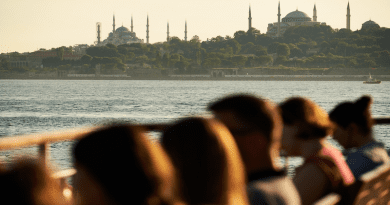 Turkey mosque people