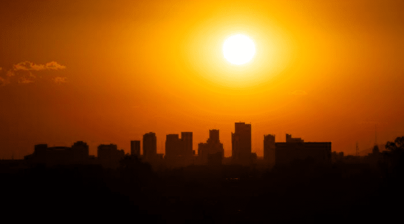 Downtown Phoenix, Arizona: The consequences of extreme heat do not affect Arizona residents alone. Extreme heat is making worldwide news this year. CREDIT: Andy DeLisle/Arizona State University