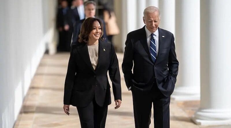 President Joe Biden and Vice President Kamala Harris walk along the West Colonnade at the White House. (Official White House Photo by Lawrence Jackson)