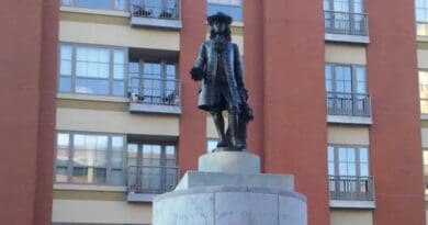 William Penn statue in Welcome Park. Photo Credit: Courtesy of Independence National Historical Park