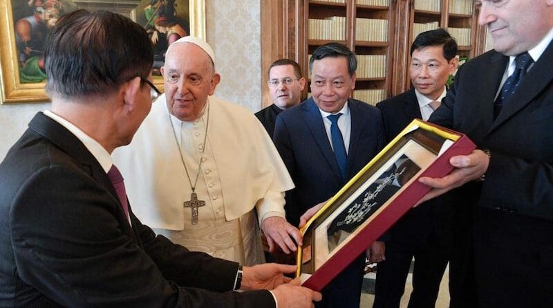 Pope Francis meets with delegation of Vietnamese Communist Party (Vatican Media)