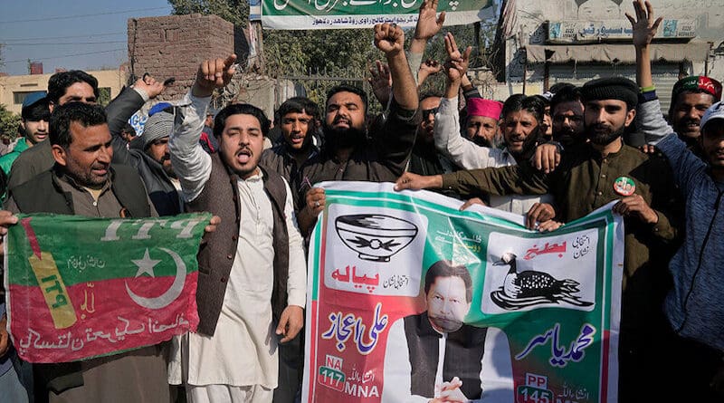 Supporters of Pakistan's PTI political party. Photo Credit: Mehr News Agency