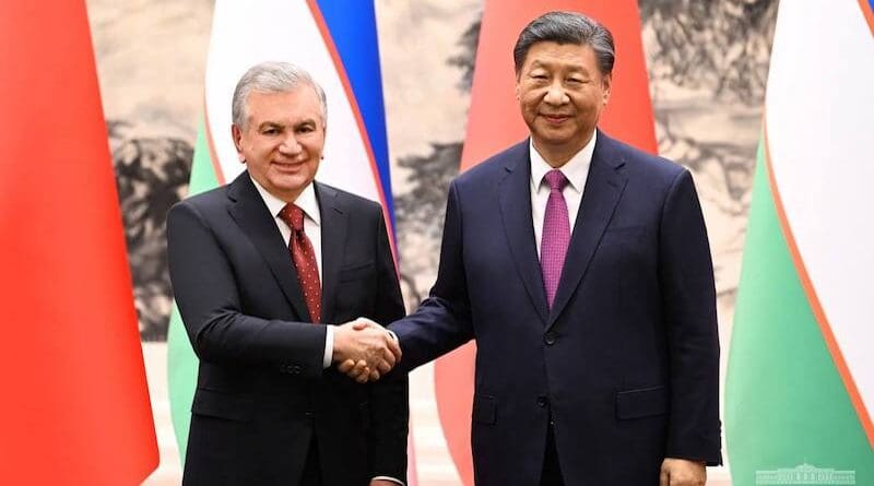 Uzbekistan's President Shavkat Mirziyoyev with China's President Xi Jinping. Photo Credit: Uzbekistan Presidential Press Service