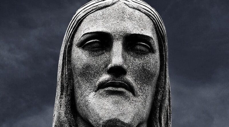 Jesus Christ Face Statue