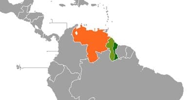 The Essequibo is in light green, with the rest of Guyana shown in dark green and Venezuela in orange. Credit: Wikipedia Commons