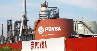 A PDVSA refinery in Venezuela. Photo Credit: IkerAlex10, Wikipedia Commons
