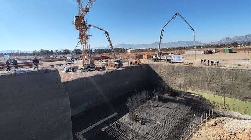 Concrete pouring operations under way at the Isfahan site (Image: AEOI)