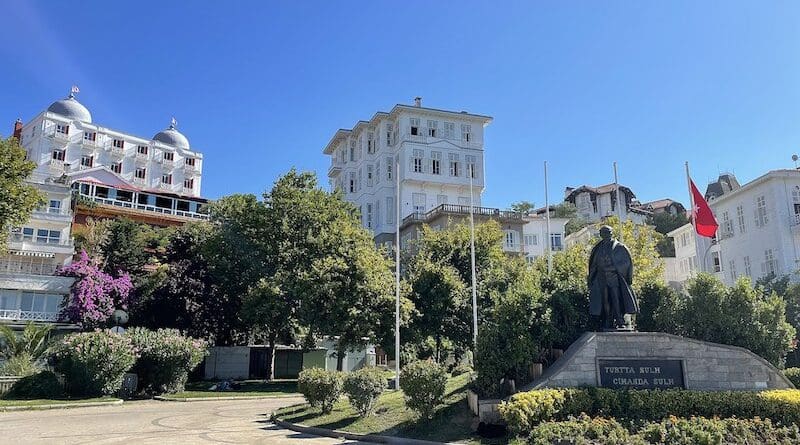 Statue of Atatürk in Büyükada, the largest of the Princes' Islands. Photo Credit: Metuboy, Wikipedia Commons