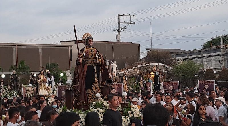 Good Friday Procession in Ibaan, Batangas, Philippines. Photo Credit: LMP 2001, Wikipedia Commons
