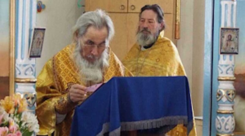 Archbishop Viktor Pivovarov (left), Holy Intercession Tikhonite Church, Slavyansk-na-Kubani Photo Credit:. F18, Private