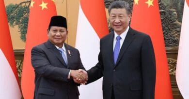 Chinese President Xi Jinping (right) welcomes Indonesian President-elect Prabowo Subianto, who serves as defense minister, at the Great Hall of the People in Beijing, April 1, 2024. Photo Credit: Indonesian Defense Ministry