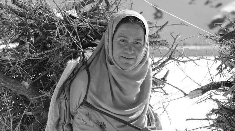 pakistan woman rural farm