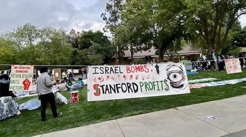 Pro-Palestine protest and encampment in White Memorial Plaza in Stanford University in late April 2024. Photo Credit: Suiren2022, Wikipedia Commons.