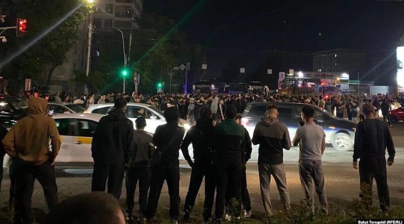 Crowds gather in Bishkek, Kyrgyzstan in the early hours of May 18. Photo Credit: RFE/RL
