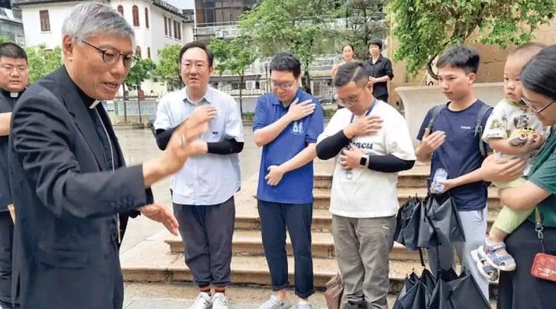 Cardinal Stephen Chow of Hong Kong blesses Catholics outside Sacred Heart of Jesus cathedral in Guangzhou on April 23 during his visit to Guangdong province in southern China. (Photo: Hong Kong Diocese)