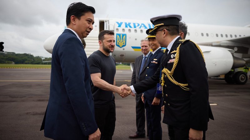 Ukraine's President Volodymyr Zelenskyy arrives in Singapore to attend the Shangri-La Dialogue. Photo Credit: Volodymyr Zelenskyy, X