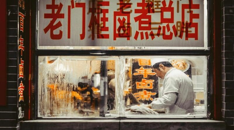 china restaurant man cook