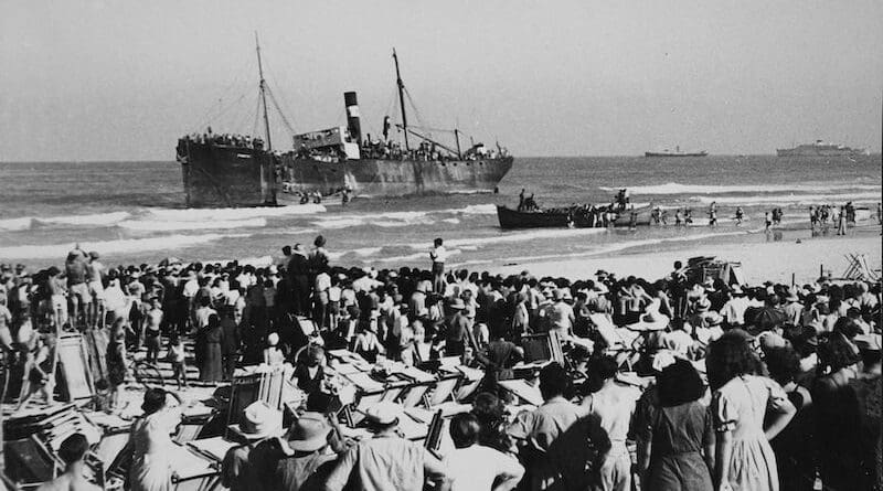 SS Parita aground off Tel Aviv, August 1939. Photo Ground: Zoltán Kluger - National Library of Israel, Wikipedia Commons