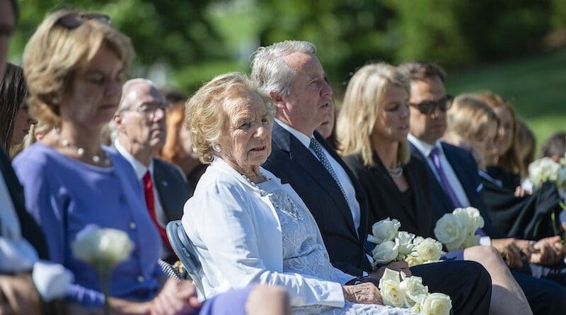 Ethel Kennedy (center) and others attend a ceremony celebrating the life of her former husband, Robert F. Kennedy, at his gravesite at Arlington National Cemetery, Arlington, Virginia, June 6, 2018. (U.S. Army photo by Elizabeth Fraser / Arlington National Cemetery / released)